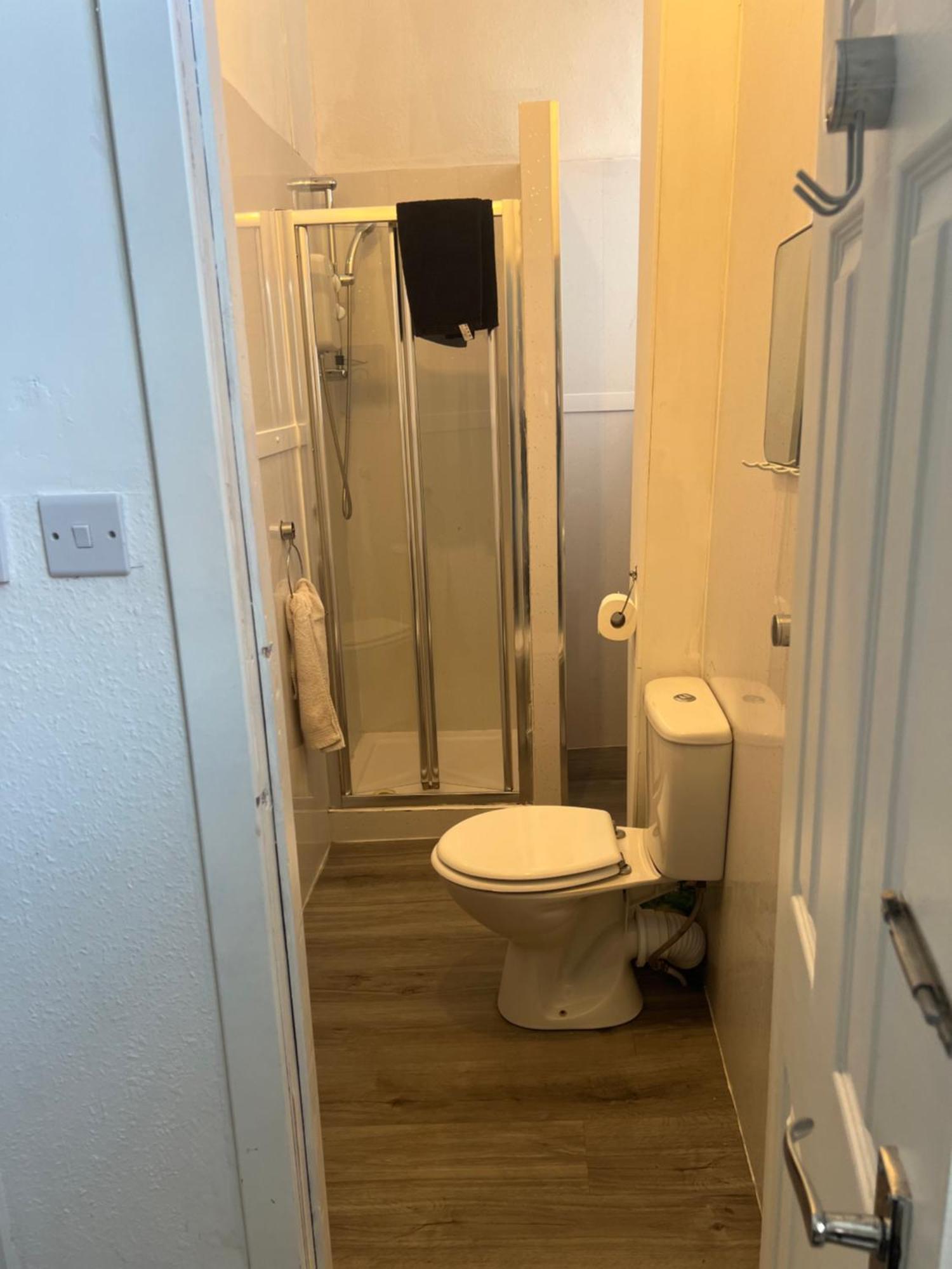 Great Western Road Studio With En Suite غلاسغو المظهر الخارجي الصورة