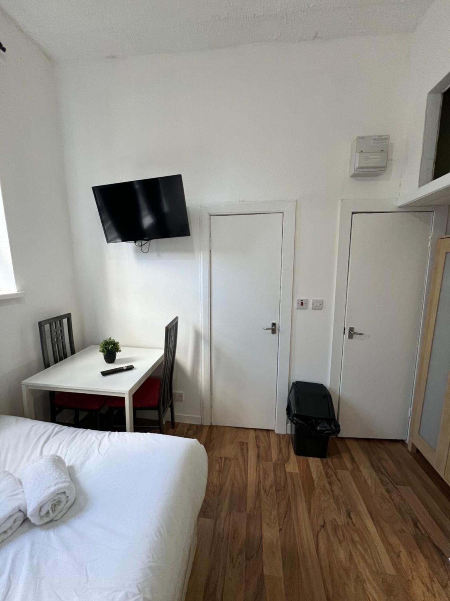 Great Western Road Studio With En Suite غلاسغو المظهر الخارجي الصورة