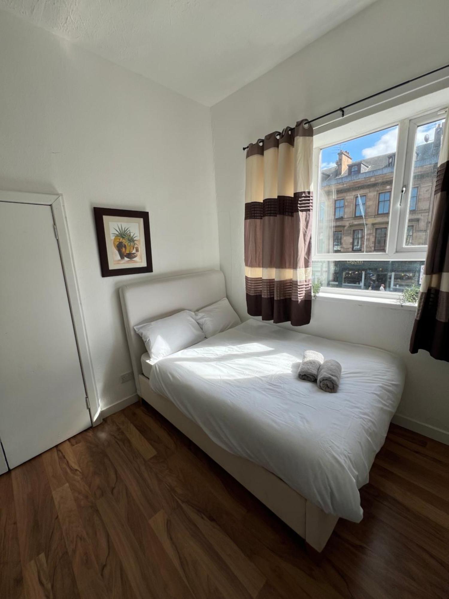 Great Western Road Studio With En Suite غلاسغو المظهر الخارجي الصورة