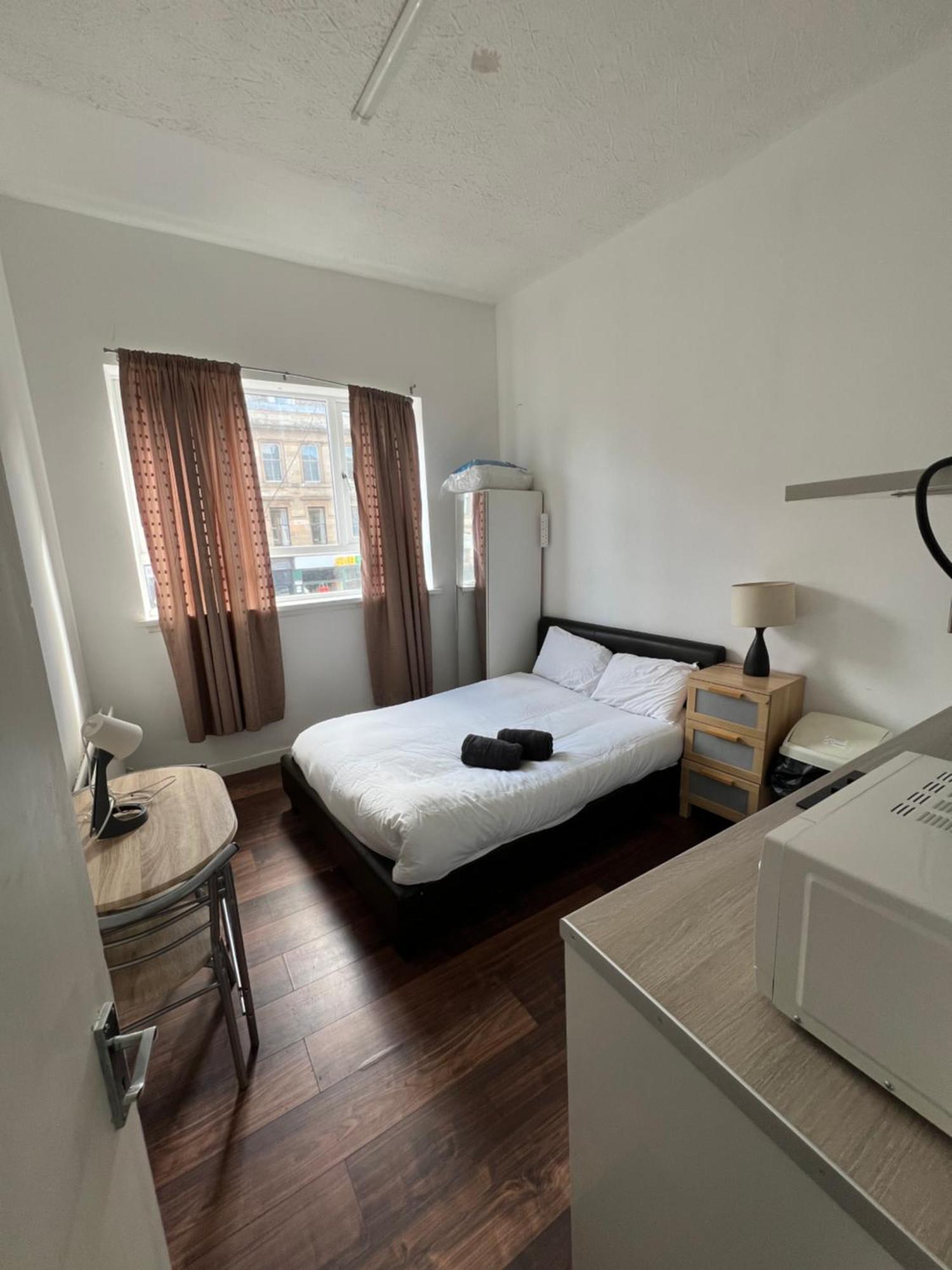 Great Western Road Studio With En Suite غلاسغو المظهر الخارجي الصورة